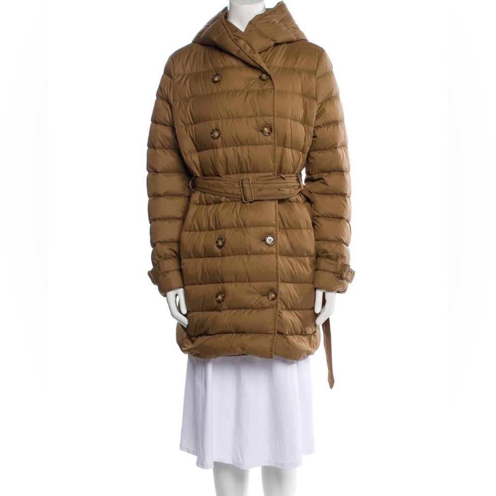 BURBERRY
Hooded‎ belted double-breasted quilted shell down coat